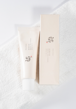 Cargar imagen en el visor de la galería, BEAUTY OF JOSEON Relief Sun Rice + Probiotics SPF 50+ PA++++ 50ml
